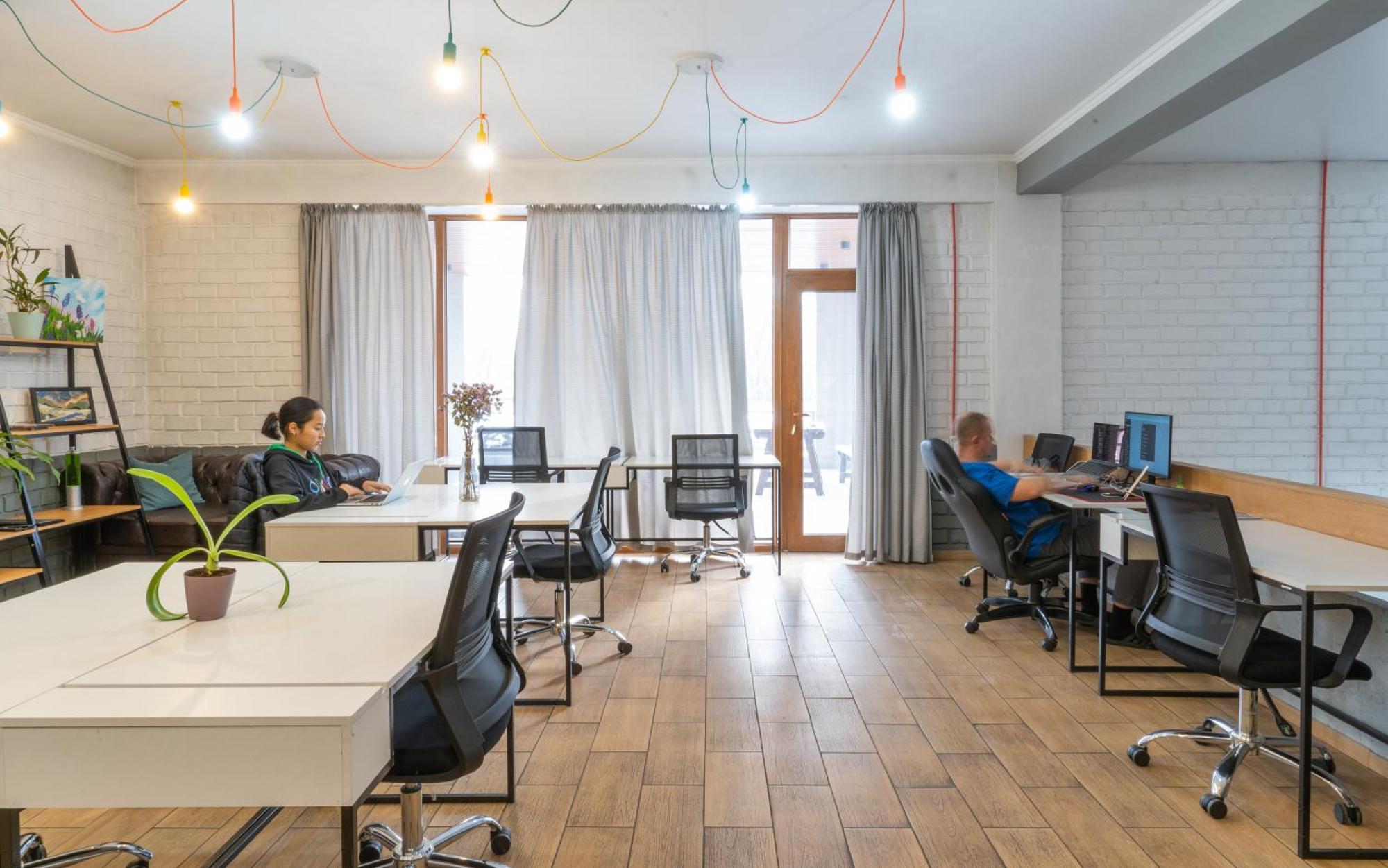 Ololofreelander Hostel&Coworking Bishkek Exterior photo